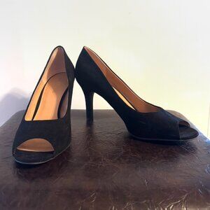 Kelly and Katie Black Suede 2.5" Peep Toe Heel Size 9.5